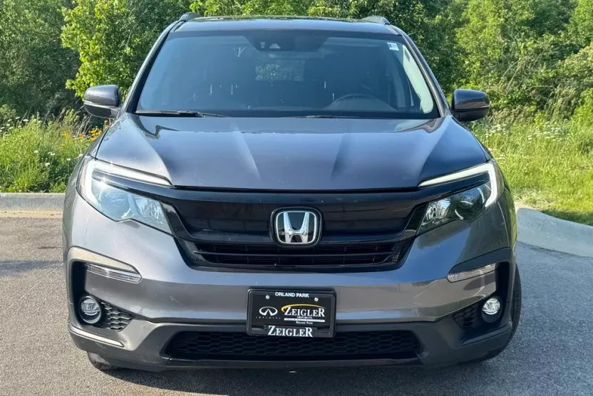 2022 Honda Pilot Special Edition photo 1