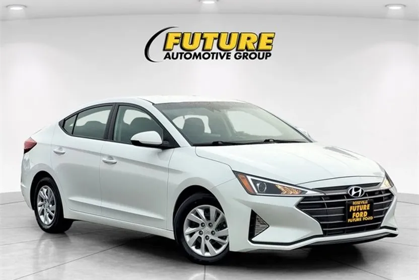 2020 Hyundai Elantra SE photo 1