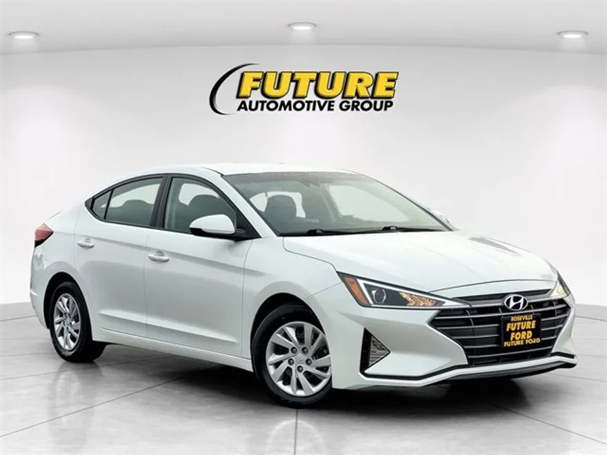 2020 Hyundai Elantra SE photo 1