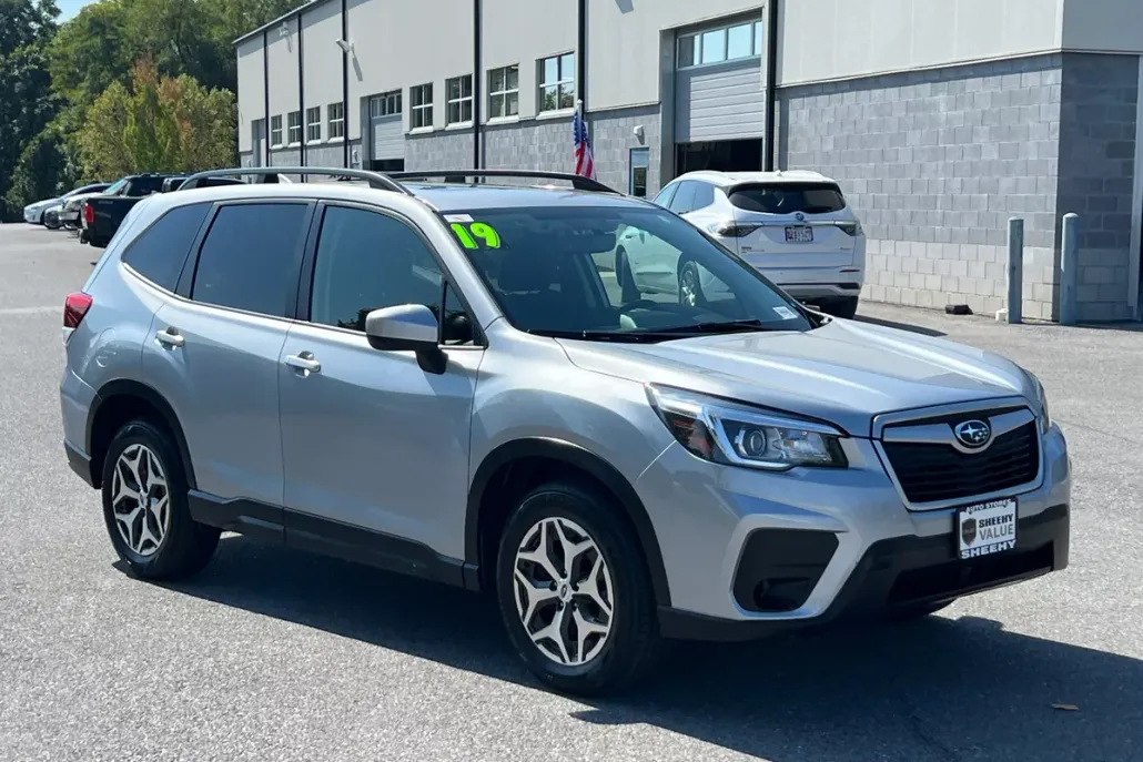 2019 Subaru Forester Premium photo 1