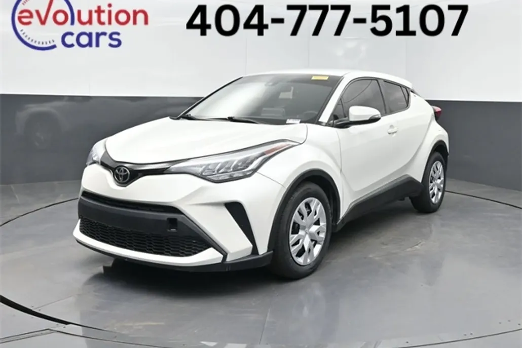 2020 Toyota C-HR LE photo 1