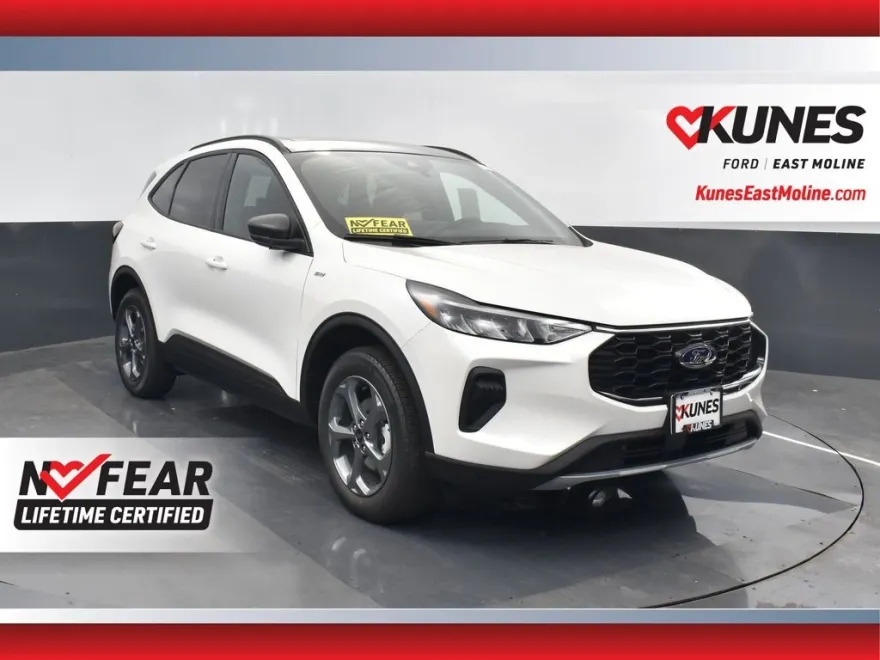 2026 Ford Escape ST-Line photo 1