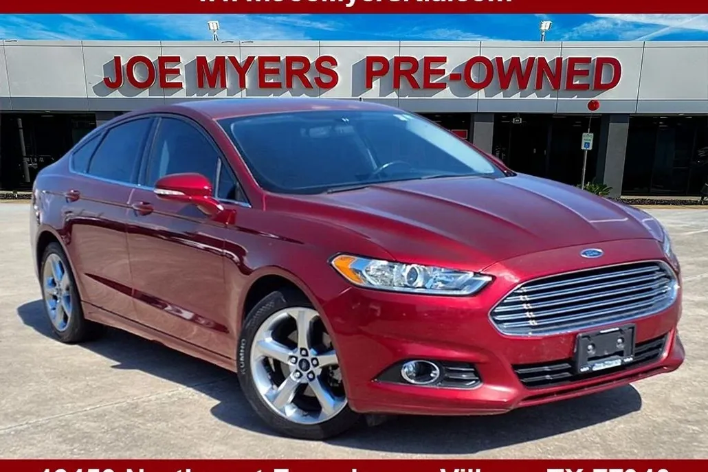 2014 Ford Fusion SE photo 1