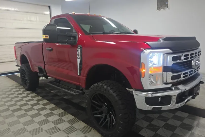 2024 Ford F-350 XLT photo 1