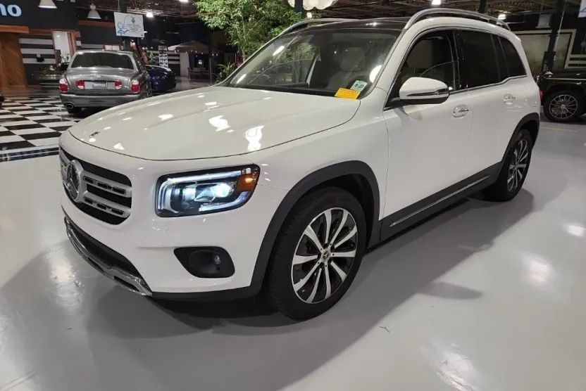 2022 Mercedes Benz GLB 250 4MATIC photo 1