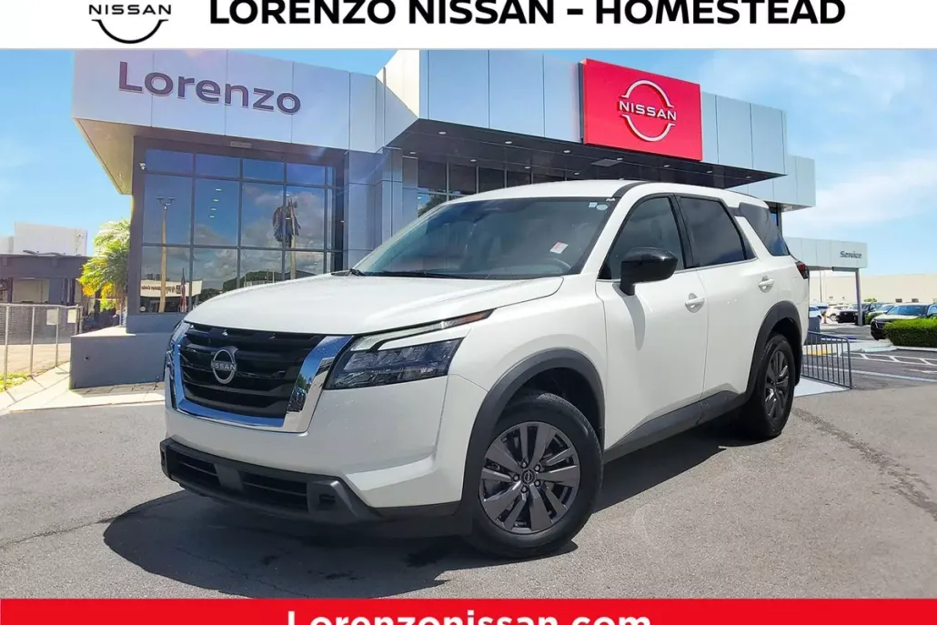 2023 Nissan Pathfinder S photo 1