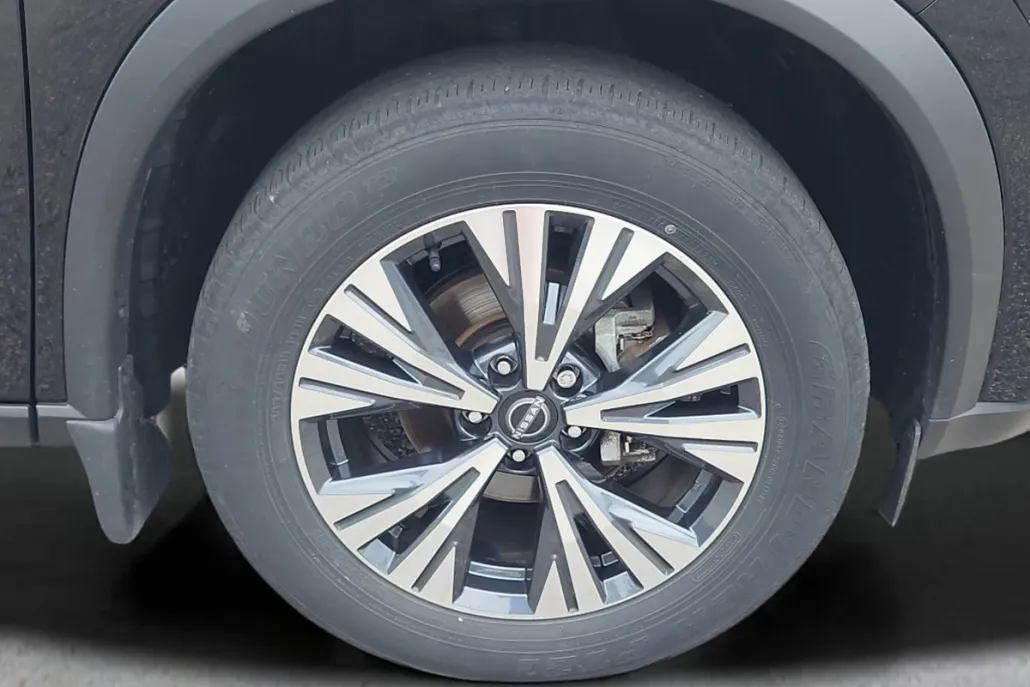 2023 Nissan Rogue SV photo 1