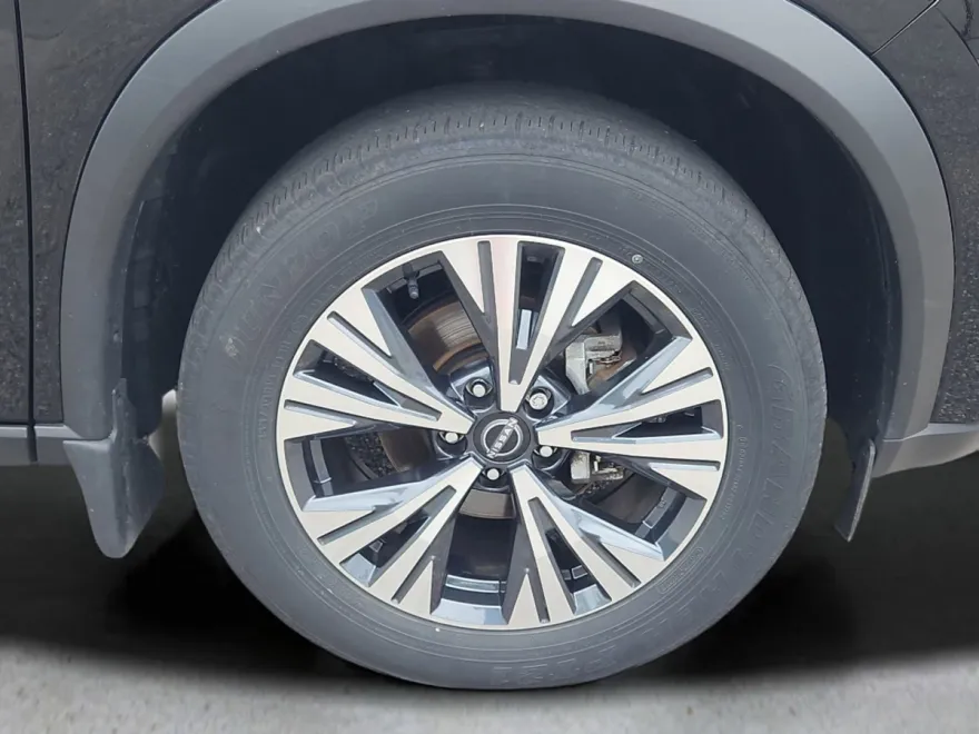 2023 Nissan Rogue SV photo 1