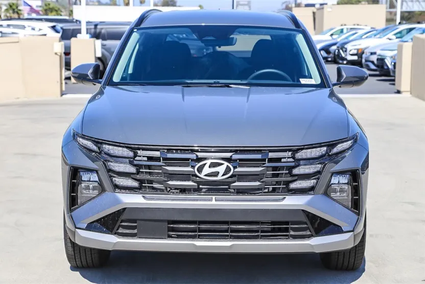 2026 Hyundai Tucson SEL photo 1