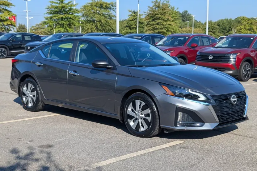 2025 Nissan Altima 2.5 S photo 1