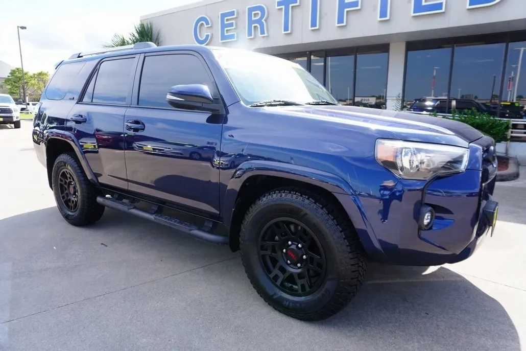 2023 Toyota 4Runner SR5 Premium photo 1