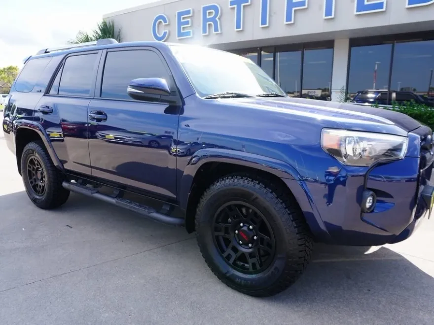 2023 Toyota 4Runner SR5 Premium photo 1