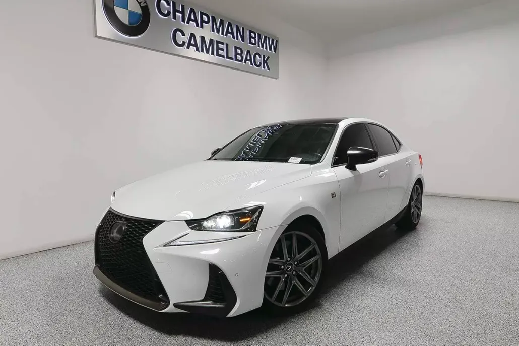2018 Lexus IS 300 photo 1