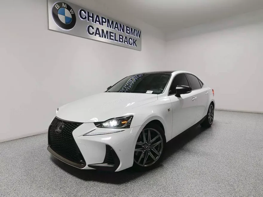 2018 Lexus IS 300 photo 1