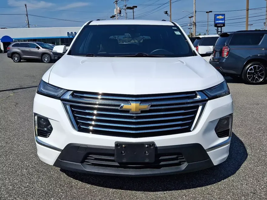 2023 Chevrolet Traverse Premier photo 1