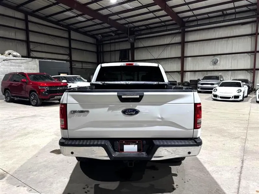 2016 Ford F-150 XLT photo 6