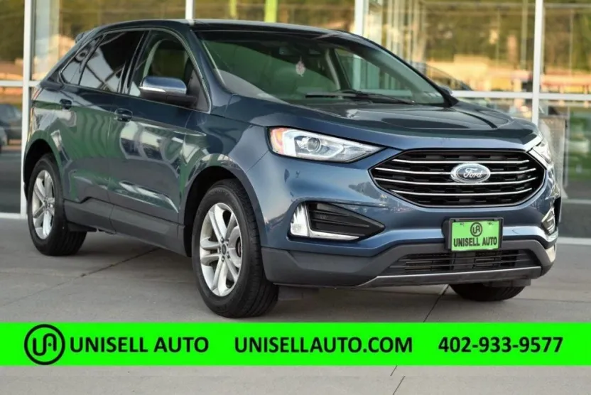 2019 Ford Edge SEL photo 1