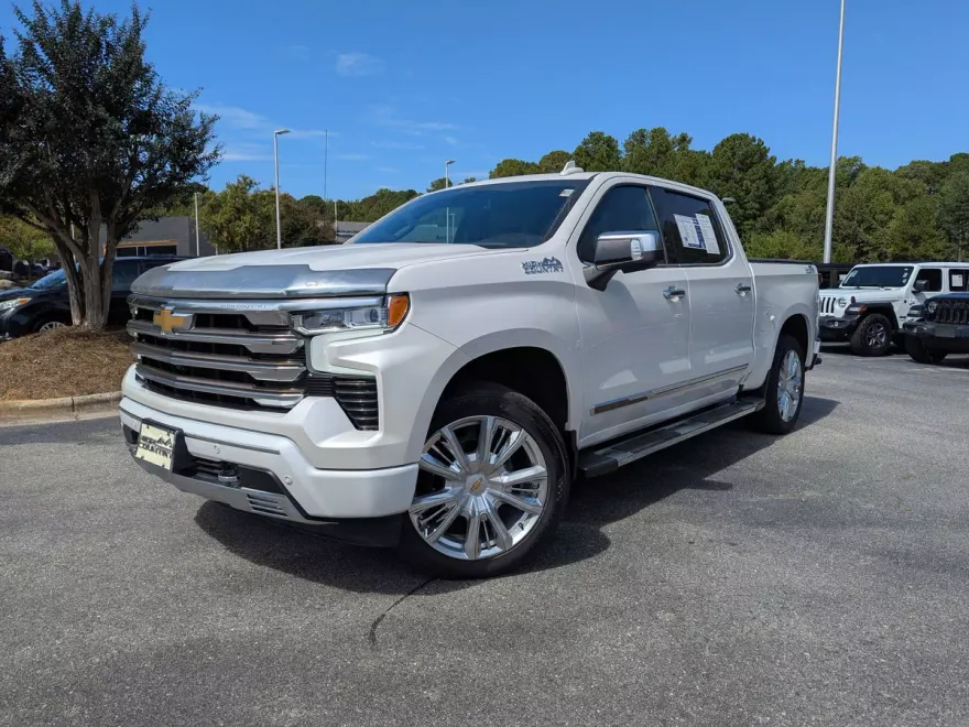 2022 Chevrolet Silverado 1500 High Country photo 1