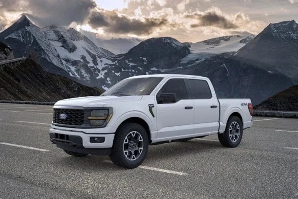 2025 Ford F-150 STX photo 1