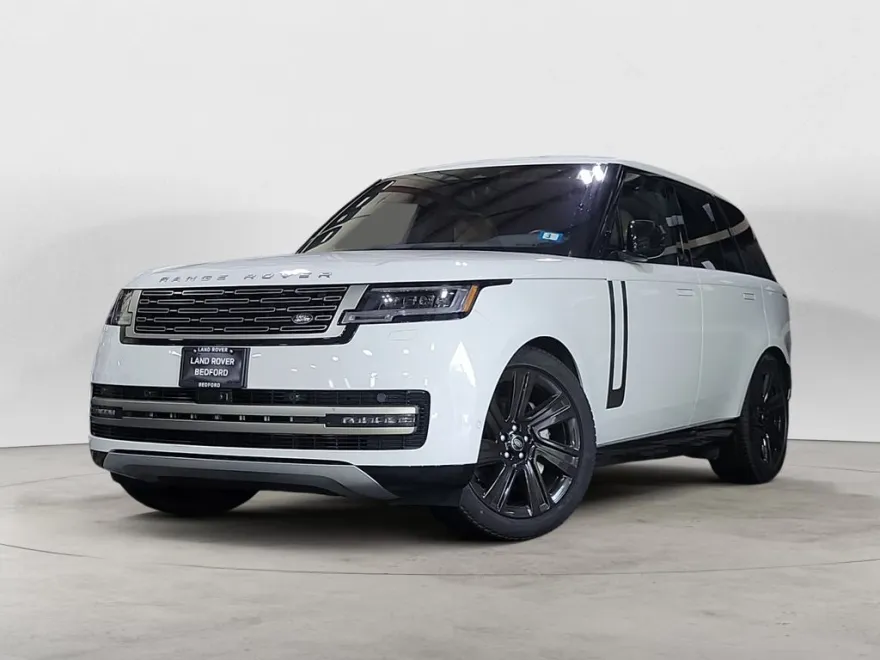 2023 Land Rover Range Rover SE photo 1