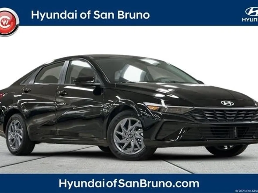 2025 Hyundai Elantra Hybrid photo 1