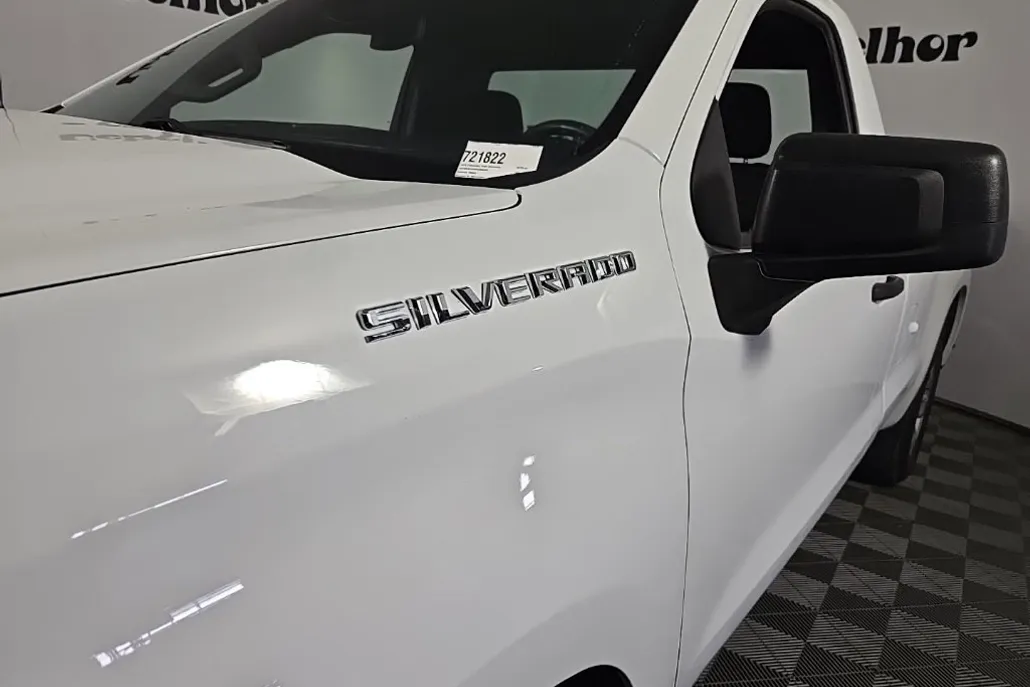 2024 Chevrolet Silverado 1500 photo 1