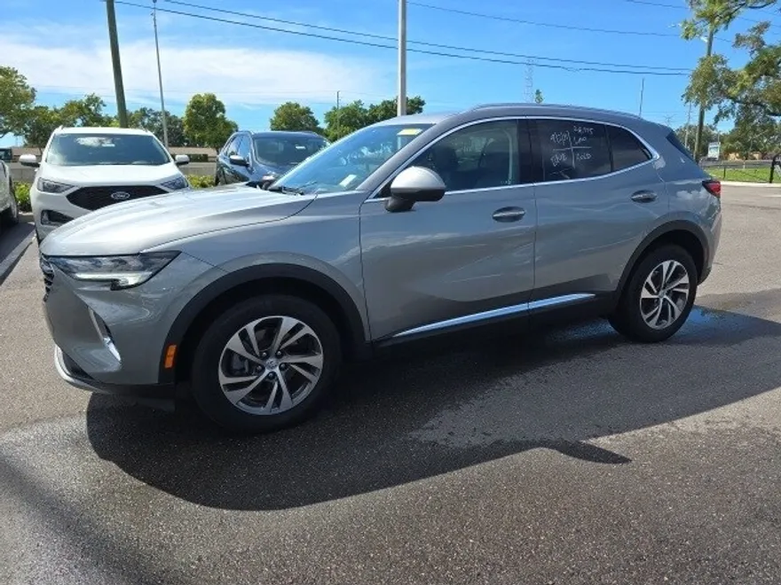 2023 Buick Envision Essence photo 1