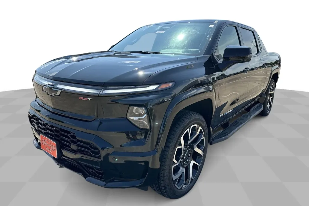 2024 Chevrolet Silverado EV RST photo 1