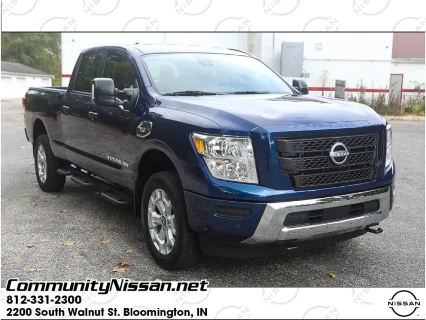 2024 Nissan Titan SV photo 1