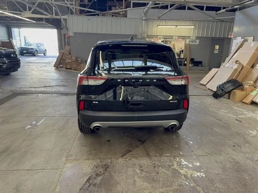 2022 Ford Escape SE photo 1