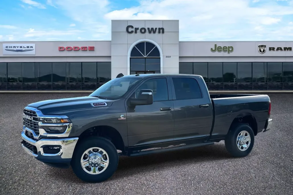 2025 Ram 2500 Tradesman photo 1