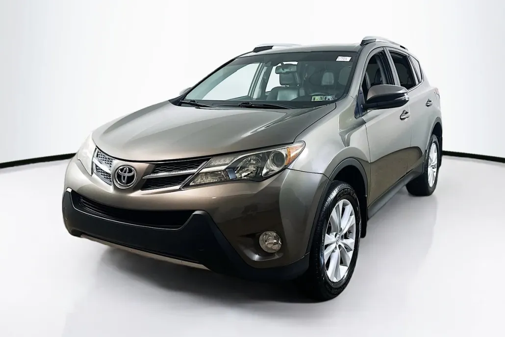 2015 Toyota RAV4 Limited photo 1