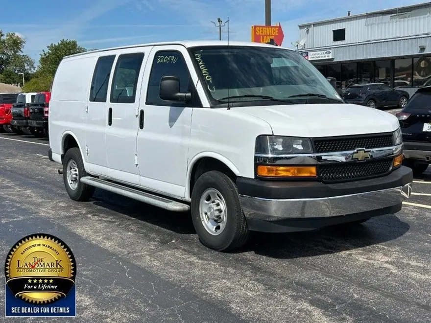 2023 Chevrolet Express 2500 Work Cargo Van photo 1