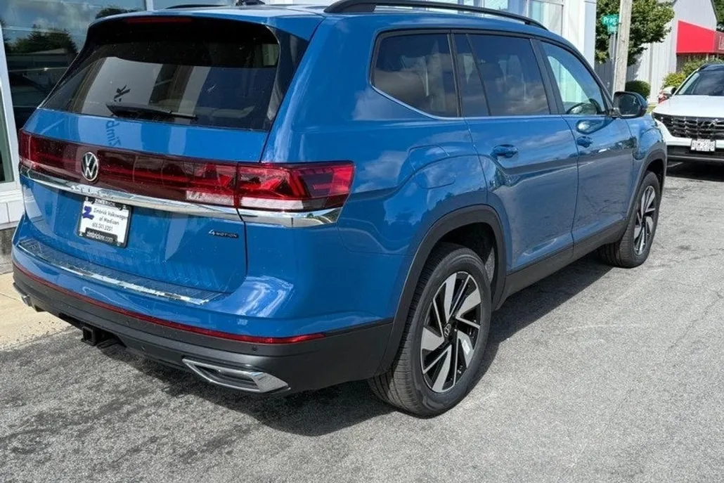 2026 Volkswagen Atlas SE Technology photo 1