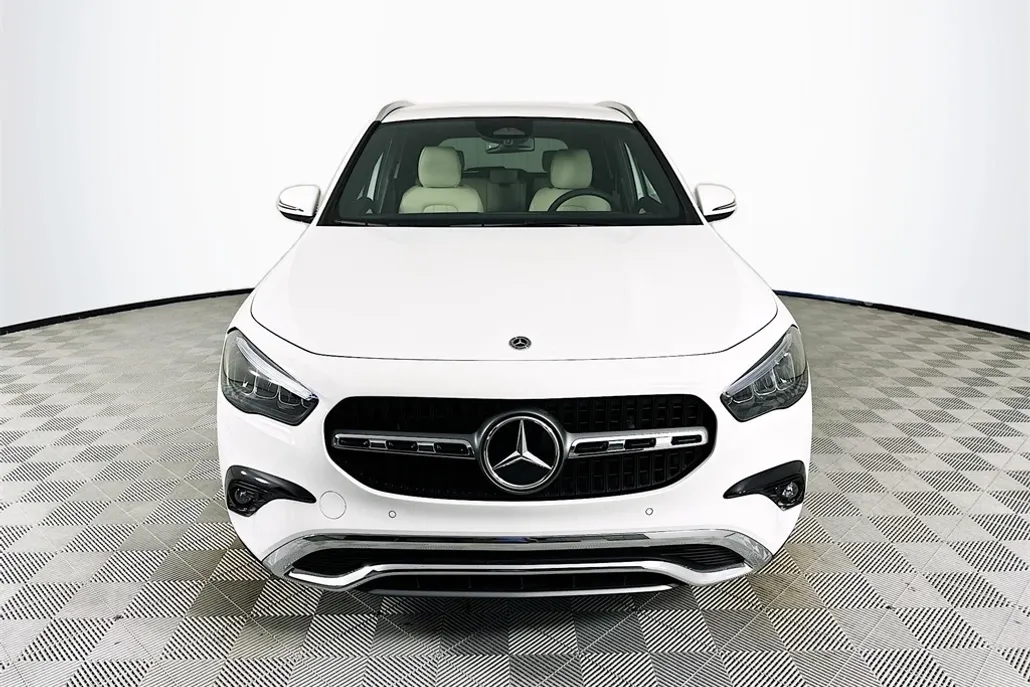 2026 Mercedes Benz GLA 250 photo 1