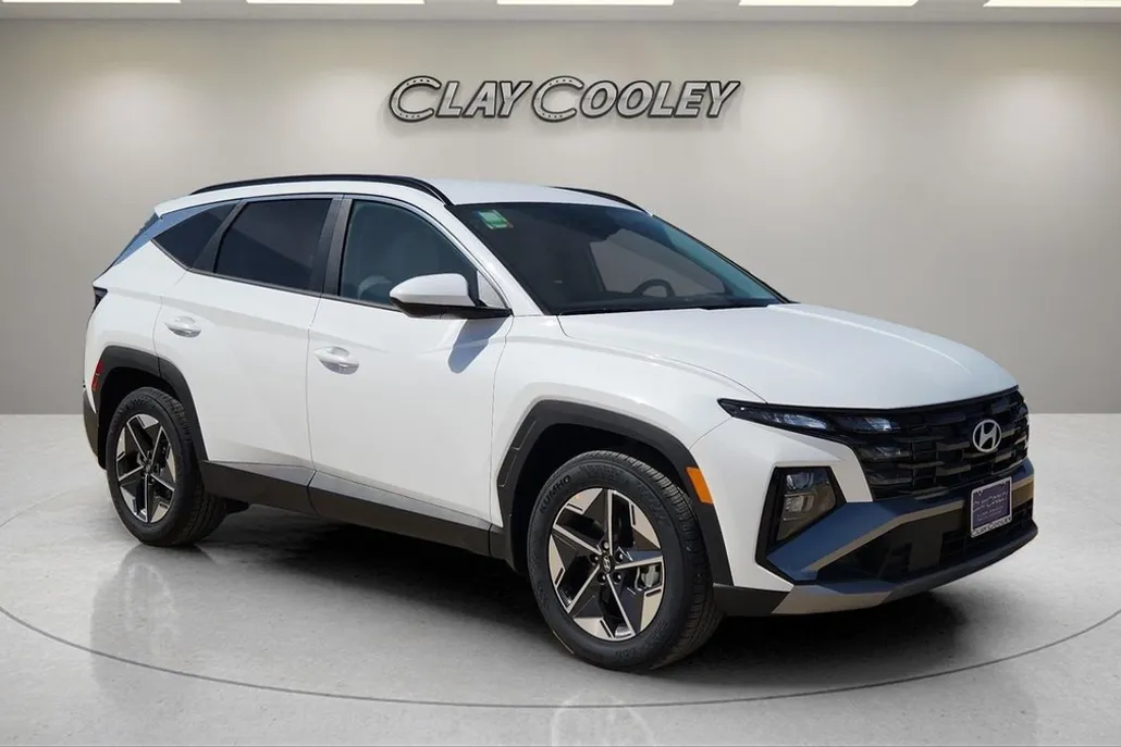 2025 Hyundai Tucson SEL photo 1