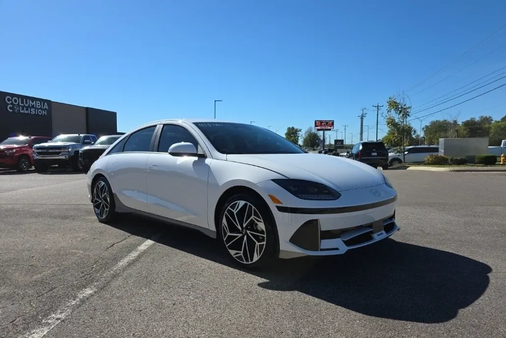 2025 Hyundai Ioniq 6 SEL photo 1