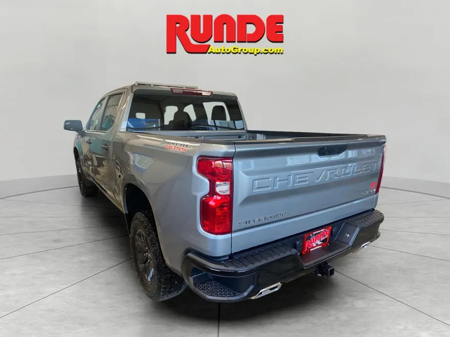 2025 Chevrolet Silverado 1500 Custom Trail Boss photo 1