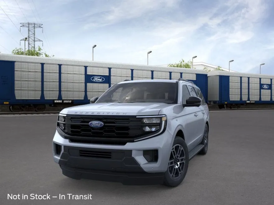2025 Ford Expedition photo 1