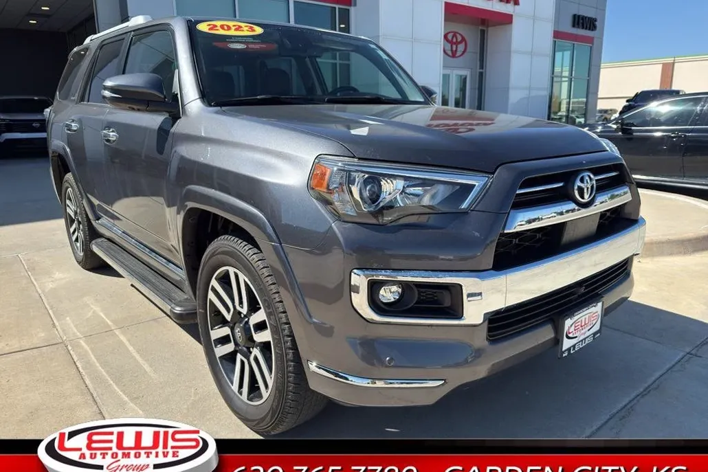 2023 Toyota 4Runner Limited photo 1