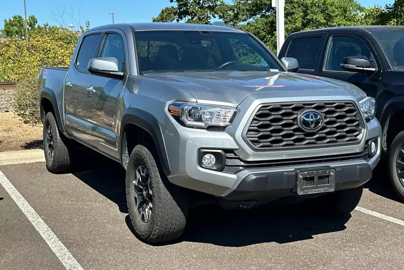 2023 Toyota Tacoma TRD Off-Road photo 1