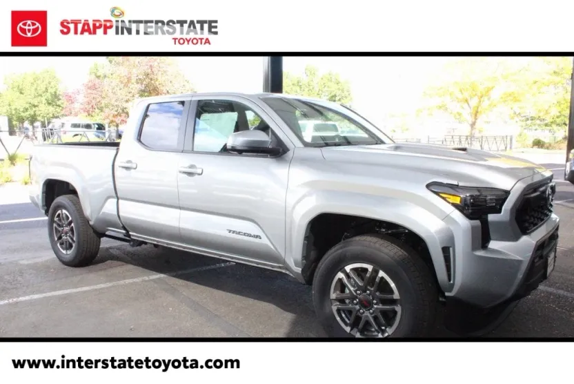 2025 Toyota Tacoma TRD Sport Double Cab photo 1