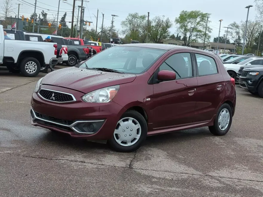 2018 Mitsubishi Mirage ES photo 1