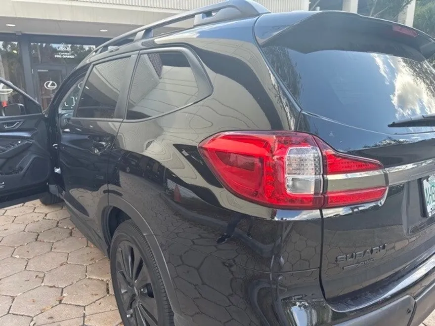 2022 Subaru Ascent Onyx Edition photo 1