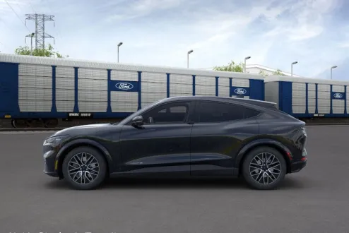 2025 Ford Mustang Mach-E Premium photo 3