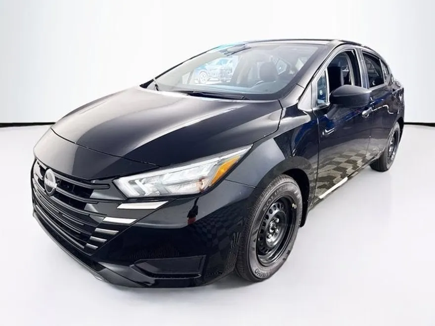 2025 Nissan Versa S photo 1