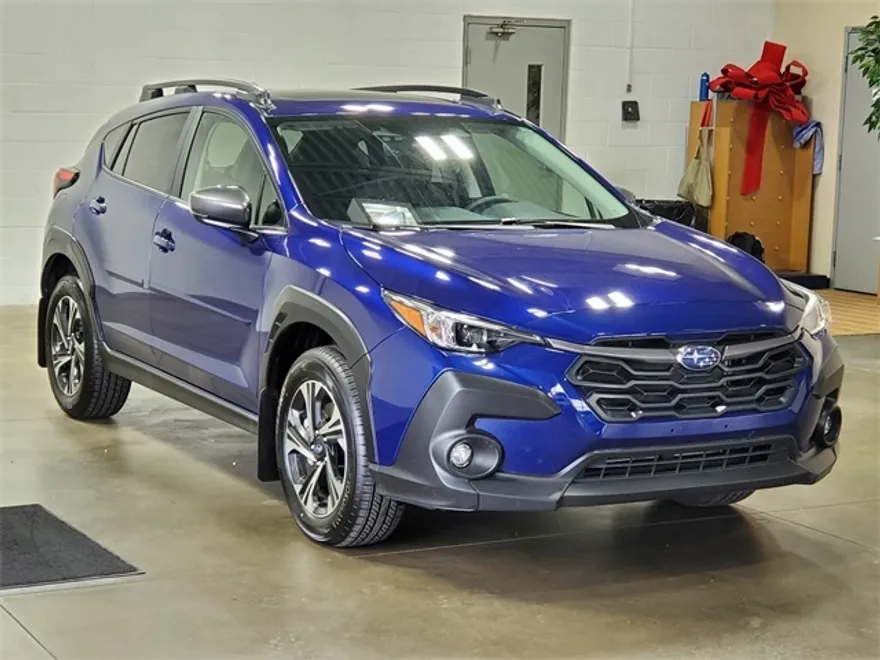 2025 Subaru Crosstrek Premium photo 1