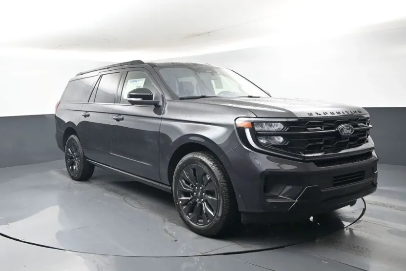 2025 Ford Expedition MAX Platinum photo 1