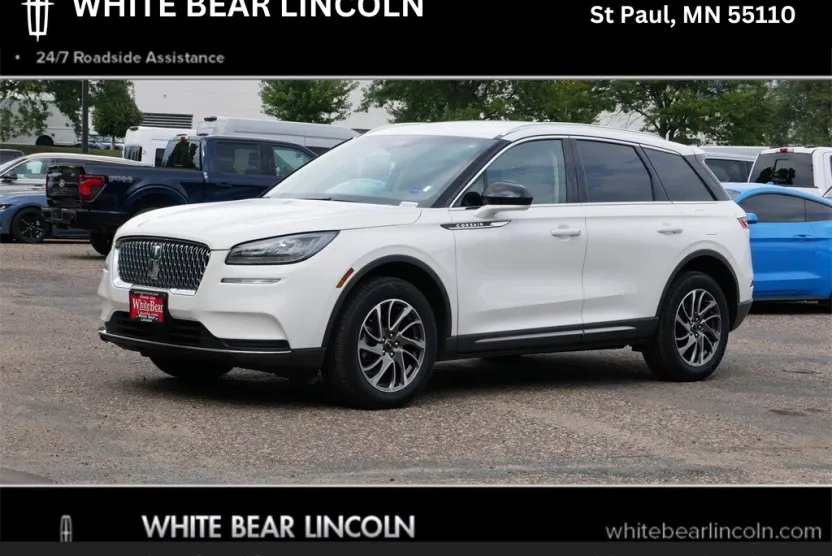 2022 Lincoln Corsair Standard photo 1