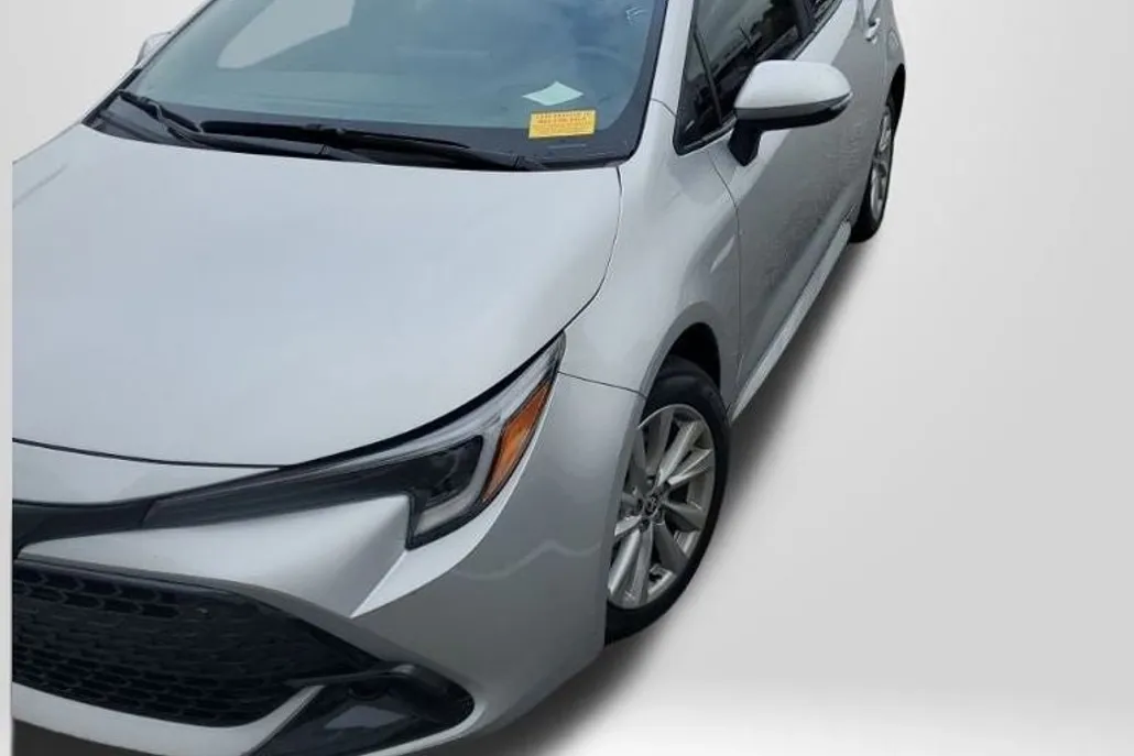 2024 Toyota Corolla SE photo 1